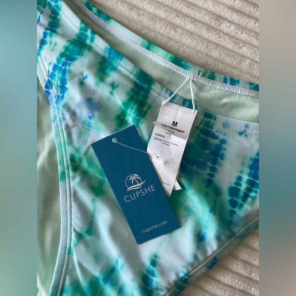 NWT Cupshe Tie Dye Water Garden Lace-Up Top & Ultra Cheeky Bikini Set - Picture 5 of 8